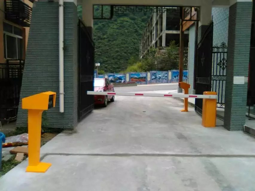 鄂州鄂城区鄂州鄂城区四川巴中市道闸